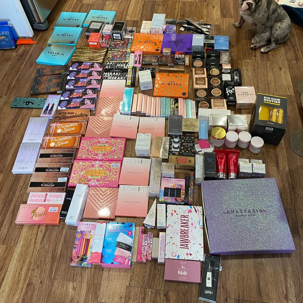 Makeup bundle